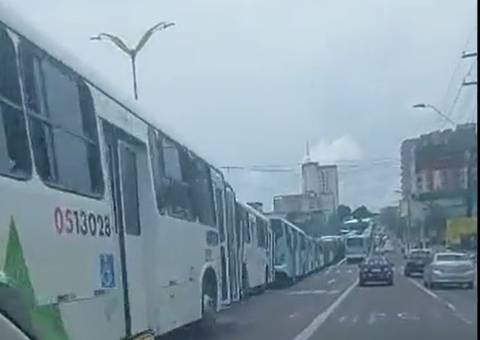 Paralisação dos rodoviários pega população de surpresa em Manaus; saiba o motivo