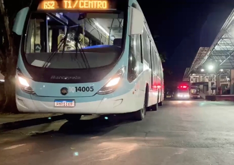 Passageira passa mal durante assalto ao ônibus da linha 652 em Manaus