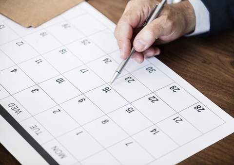 Ato contra direito líquido e certo deve ser impugnado em 120 dias contado da ciência do prejuízo