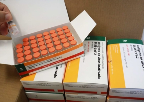 Butantan entrega mais 1 milhão de doses de vacina contra covid-19