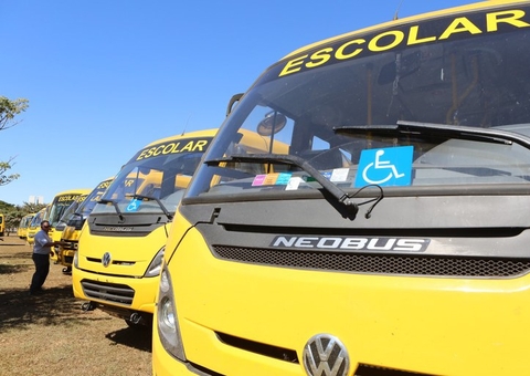 TCE-AM suspende contratação de transporte escolar em Rio Preto da Eva