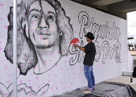 Arte urbana chama a atenção no viaduto Rei Pelé após pichações 