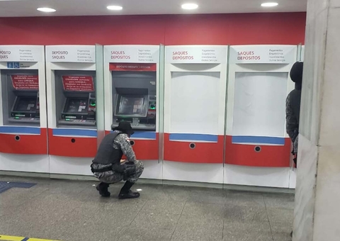 Suspeita de bomba deixa funcionários de banco em pânico em Manaus