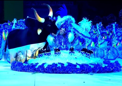 Valentina Cid encanta com bailado majestoso com Boi Caprichoso