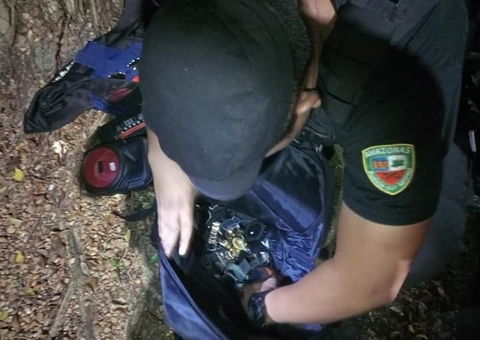 Homem é preso dentro de barco após roubar loja no Amazonas