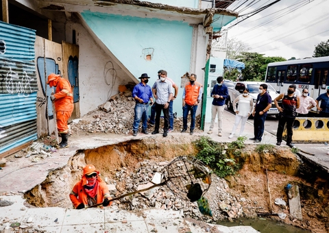 Prefeitura vai revitalizar área afetada por erosão em avenida de Manaus