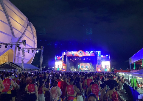 Manaus Folia agita Pódium da Arena com Uendel Pinheiro, Menos é Mais e É o Tchan