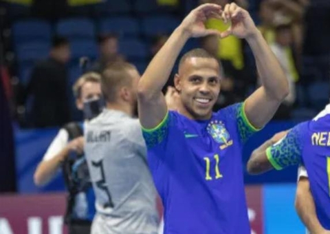 Ferrão projeta decisão contra a Argentina na Copa do Mundo de Futsal
