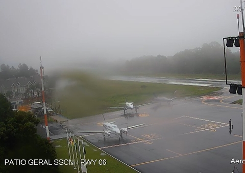 Vídeo mostra momento da decolagem de avião que caiu em Gramado; veja