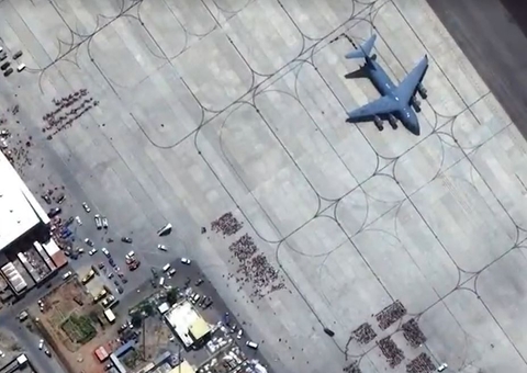 Estados Unidos confirmam explosão próximo ao aeroporto de Cabul