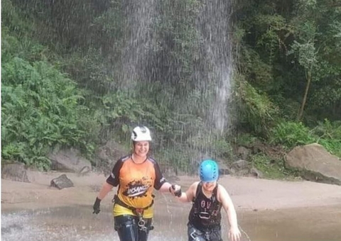Mãe, filha e cunhado morrem durante passeio à cachoeira no feriado