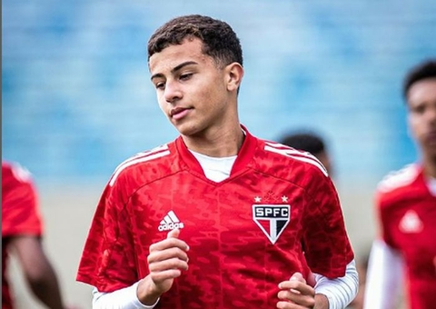 São Paulo renova com promessa de 16 anos e coloca multa de R$ 320 milhões
