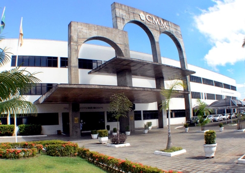 Consumidores podem denunciar promoções falsas na Black Friday por WhatsApp em Manaus