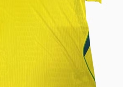 Site vaza foto da nova camisa da seleção brasileira
