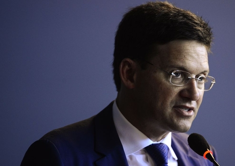 Ministro diz que Auxílio Brasil deverá ser pago a partir de novembro