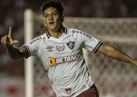 Cano brilha e faz história ao igualar marca de colombiano Aristizábal