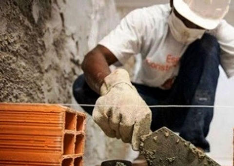 Reforma de escola em Parintins gasta mais de R$ 1 milhão