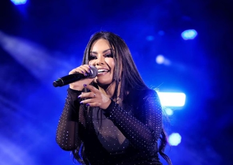 Cantora Paulinha, do Calcinha Preta, está com bactéria no cérebro, diz Leo Dias; assessoria nega