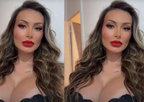 Andressa Urach posa de biquíni de fita após colocar 2 litros de silicone nos seios