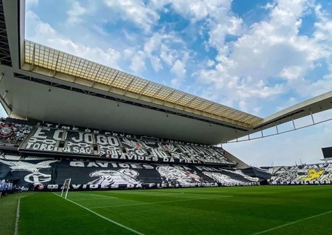 Corinthians e Boca Juniors se enfrentam nesta terça pela Libertadores