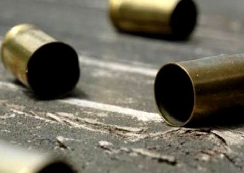 Na calada da noite, jovem é executado com seis tiros em Manaus