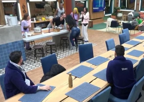 Iran Malfitano e Rosi protagonizam o primeiro beijo de A Fazenda 22