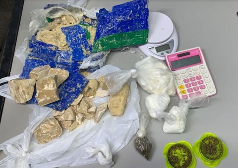 Casal é preso enquanto recolhia dinheiro de bocas de fumo em Manaus