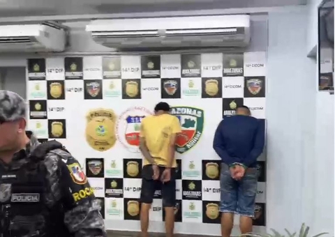 Dupla suspeita de assaltar bancas de churrasco é presa após colidir com muro em Manaus