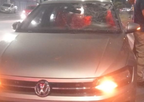 Pedestre é atropelado ao tentar atravessar avenida em Manaus