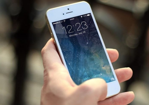 Jovem tenta matar colega após perder celular em aposta de jogo de sinuca