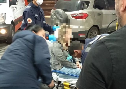 Vídeo: Após levar advertência, funcionário crava faca no pescoço de gerente