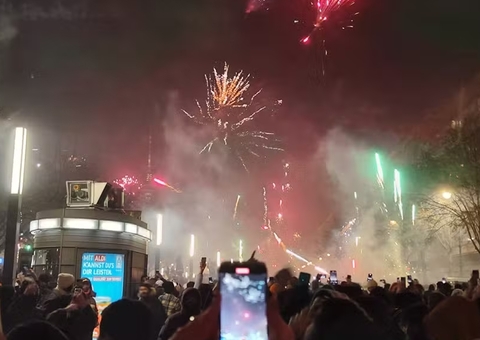 Cinco pessoas morrem devido a fogos de artifício no Ano Novo na Alemanha