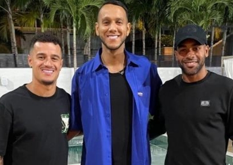 Vasco prepara anúncio de Philippe Coutinho, Souza e Alex Teixeira