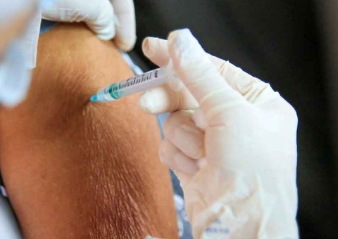 Vasco x Botafogo teve 440 vacinas aplicadas de gripe e covid em torcedores