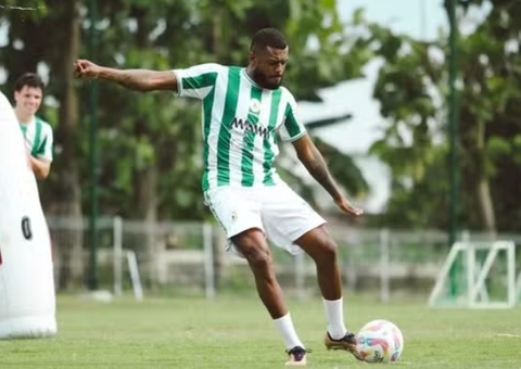 Ex-Athletico e Flamengo, Marcelo Cirino é anunciado por time da Indonésia