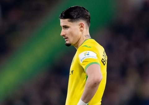 Jogador é suspenso por 6 jogos após cuspir em adversário na Inglaterra