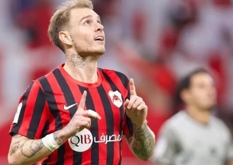 Flamengo tem interesse em contratar Roger Guedes para 2025