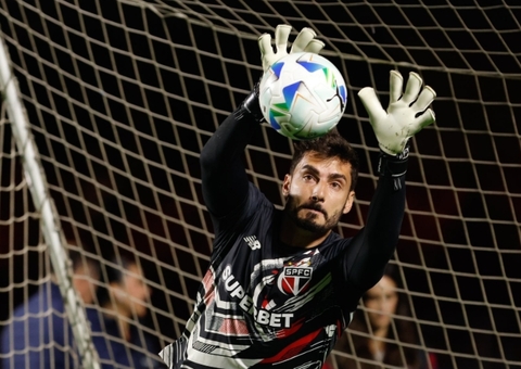 São Paulo abre 2 a 0, mas deixa vitória escapar e empata com o Alianza Lima