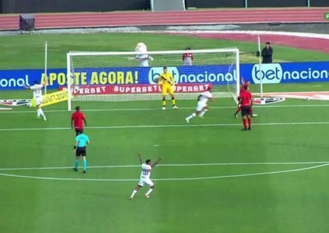 Com reservas, São Paulo vence o lanterna Atlético-GO e cola no G4