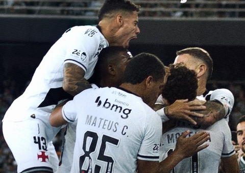 Vasco vence o Botafogo e pega o Fluminense na semifinal da Copa do Brasil