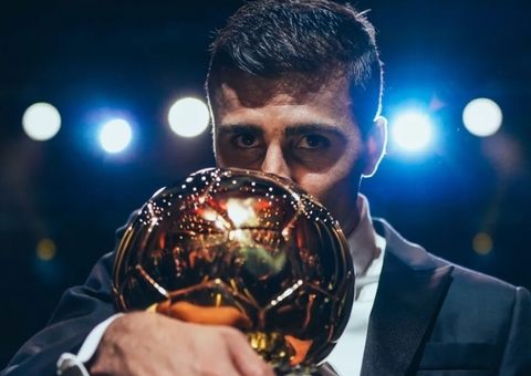 Rodri diz que mereceu Bola de Ouro e fala sobre Vini Jr.