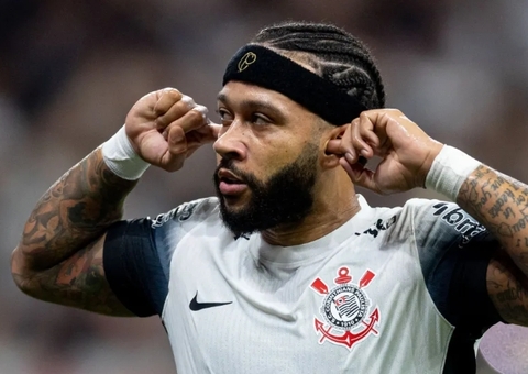 Memphis faz festa luxuosa de aniversário com jogadores do Corinthians