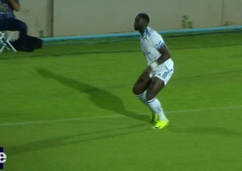 Cruzeiro leva virada na estreia de Leonardo Jardim e encara o América