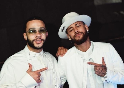 Neymar celebra Depay no Corinthians, e holandês reage