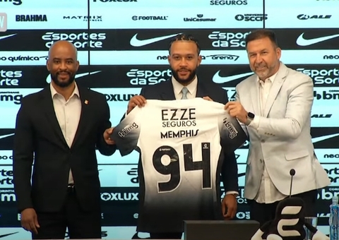 Depay é a maior contratação do futebol brasileiro desde Seedorf