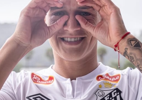 Santos anuncia a contratação de lateral do Athletico-PR