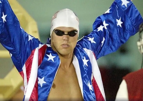 Campeão olímpico que perdeu medalhas em incêndio ganhará réplicas do COI