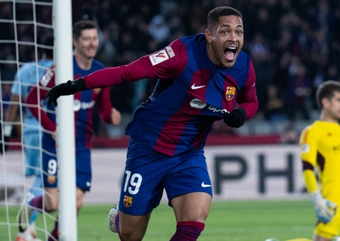 Saiba o motivo das ausências de Vitor Roque no Barcelona