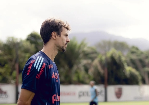 Rodrigo Caio assina com Flamengo para ser auxiliar de Filipe Luís