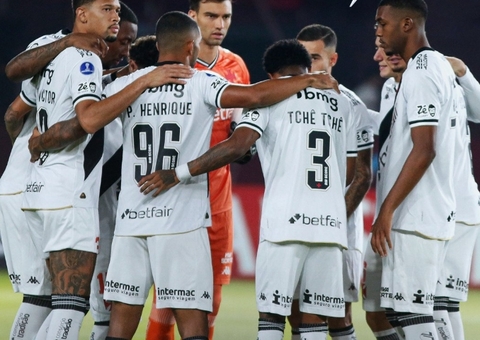 Na estreia de Diniz, Vasco perde para Lanús e se complica na Sul-Americana